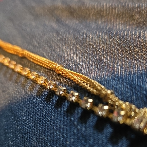 Goldtone Multistrand Bracelet - Picture 1 of 6